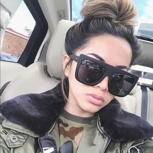 Quay Cafe Racer sunglasses